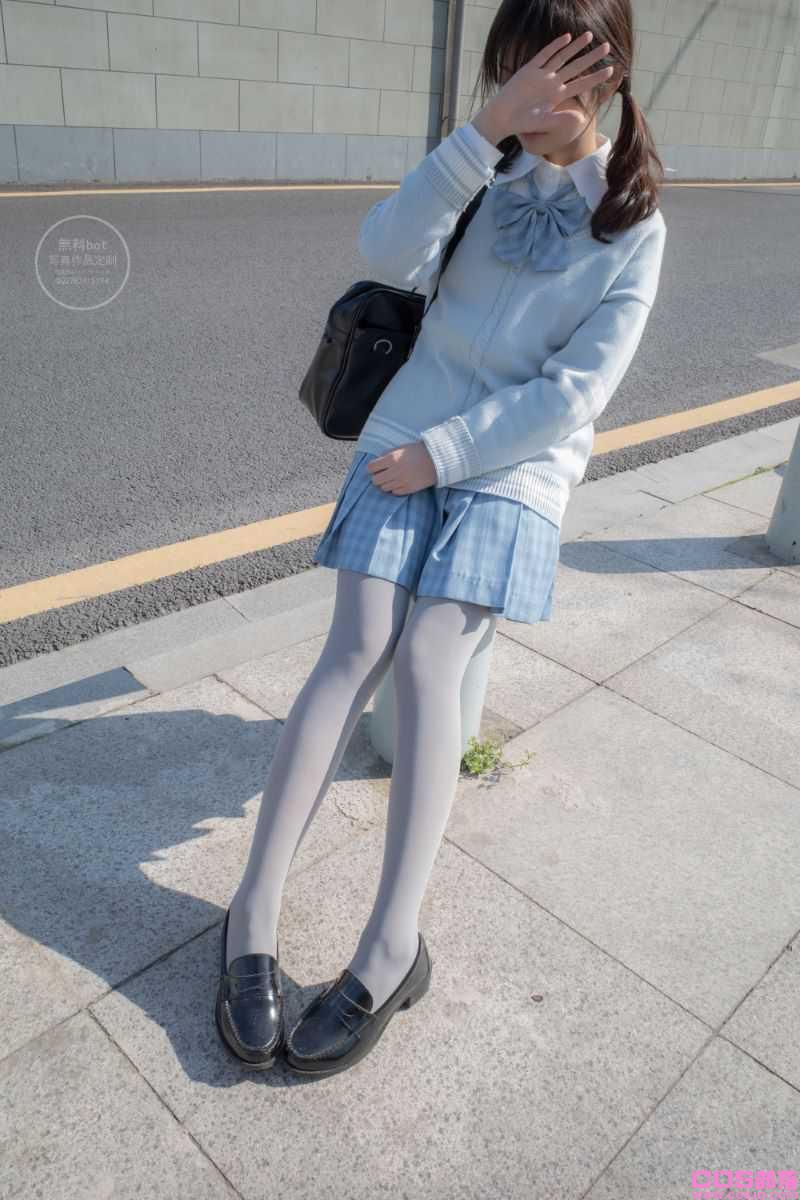森萝财团 有料030 出境：小香 [100P/1.39G](图3)