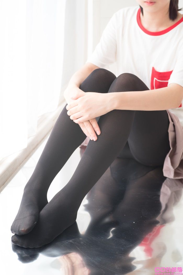 森萝财团写真 年费专享合辑 持续更新(图4) 森萝财团写真 年费专享合辑 持续更新(图4)