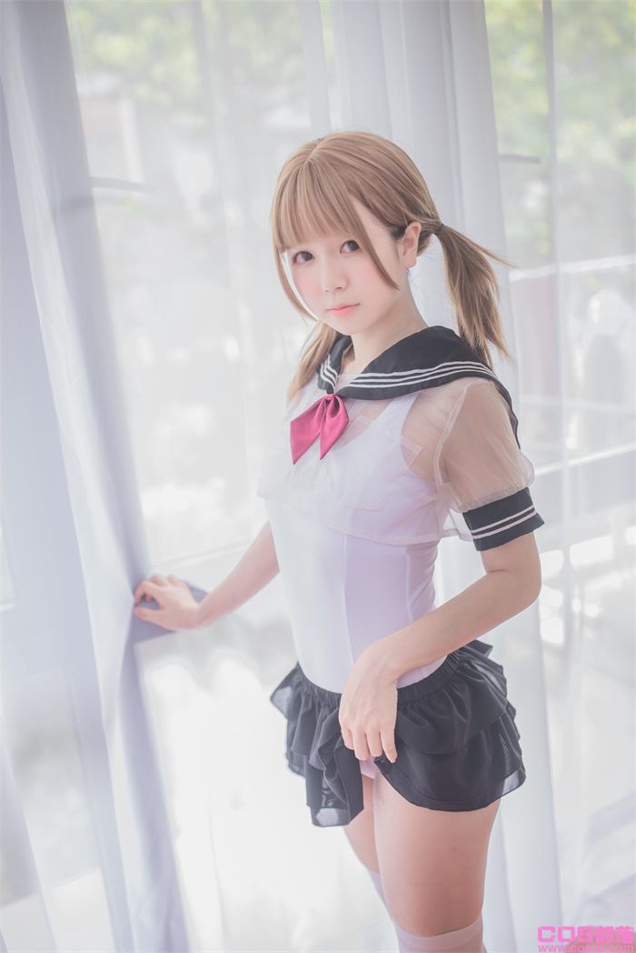 白金Saki写真 - 学生制服 [17P/87MB](图2)