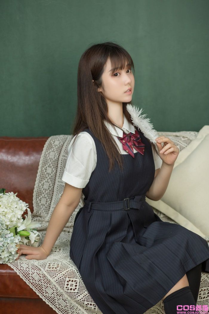 人气动漫Coser@镜酱 - 不知梦 制服 [38P/361MB](图4)