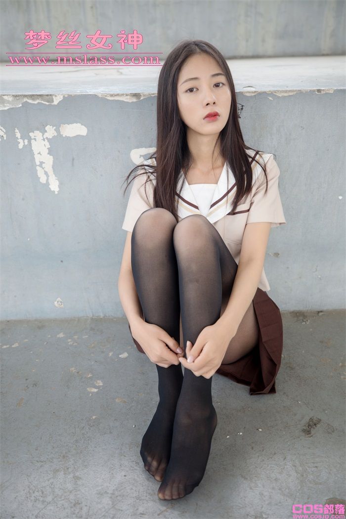 [MSLASS梦丝女神] 2019-05-02 雪馨 学苑的JK嘿丝袜 [80P/451MB](图2)