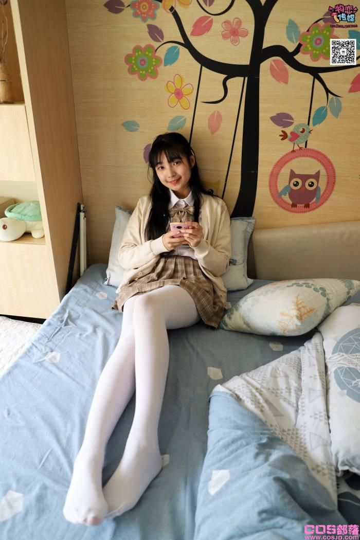 勿恋传媒 No.005 JK制服高中小姐姐，棉袜加丝袜 [163P/663MB](图2)