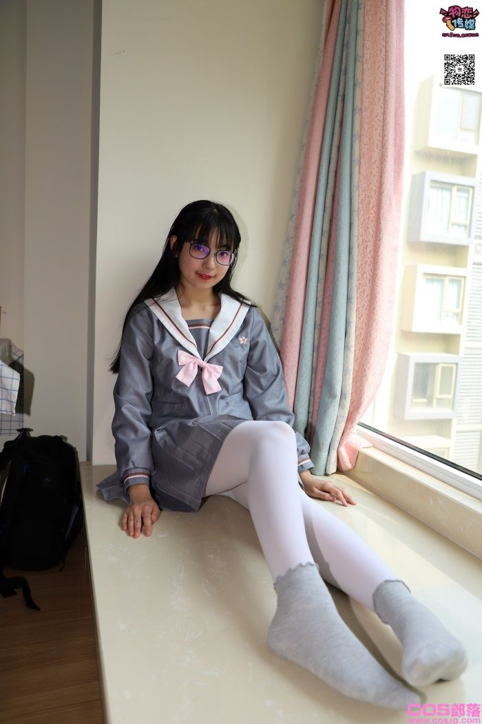 勿恋传媒 No.005 JK制服高中小姐姐，棉袜加丝袜 [163P/663MB](图3)