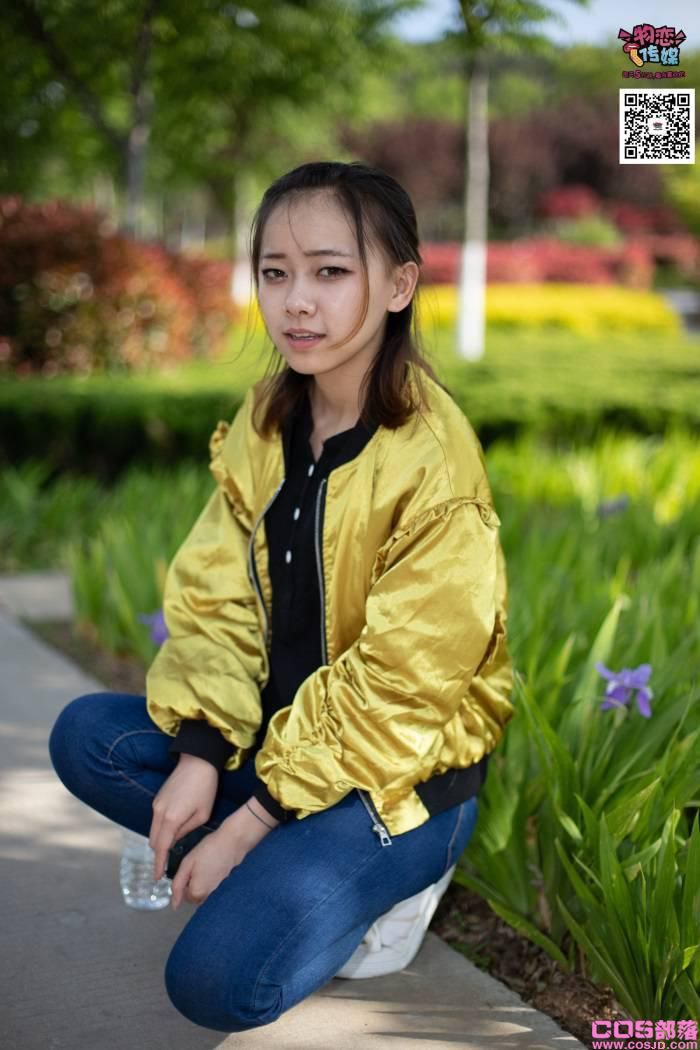 勿恋传媒 No.012 娇小型小罗利哦,猜猜我多大呢,小白板鞋搭配粉色棉袜 [124P/861MB](图2)