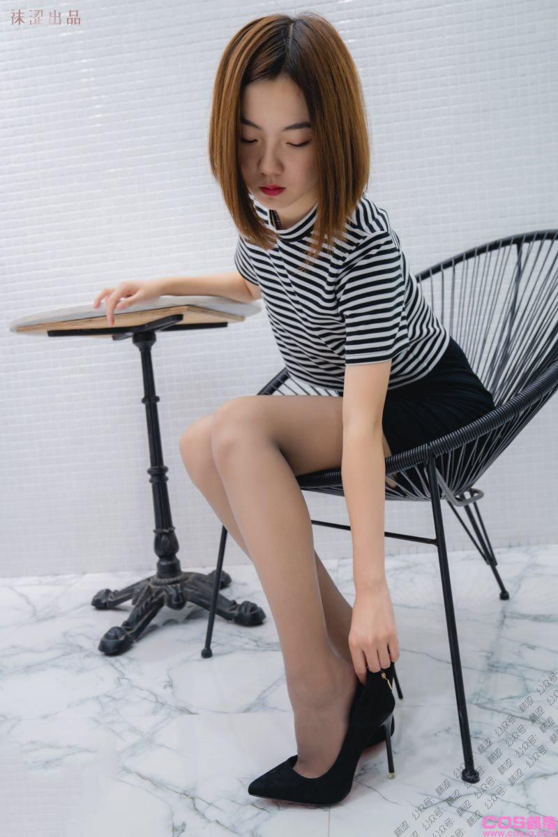 袜涩写真 VOL.039 暖暖灰丝小又惑 [59P/951MB](图3)
