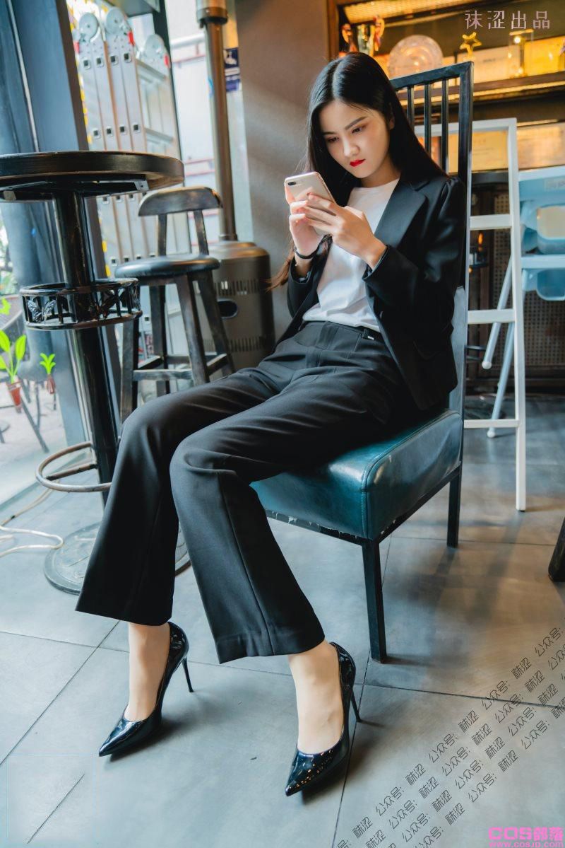 袜涩写真 VOL.044 安妮制服库里丝 [40P/741MB](图3)