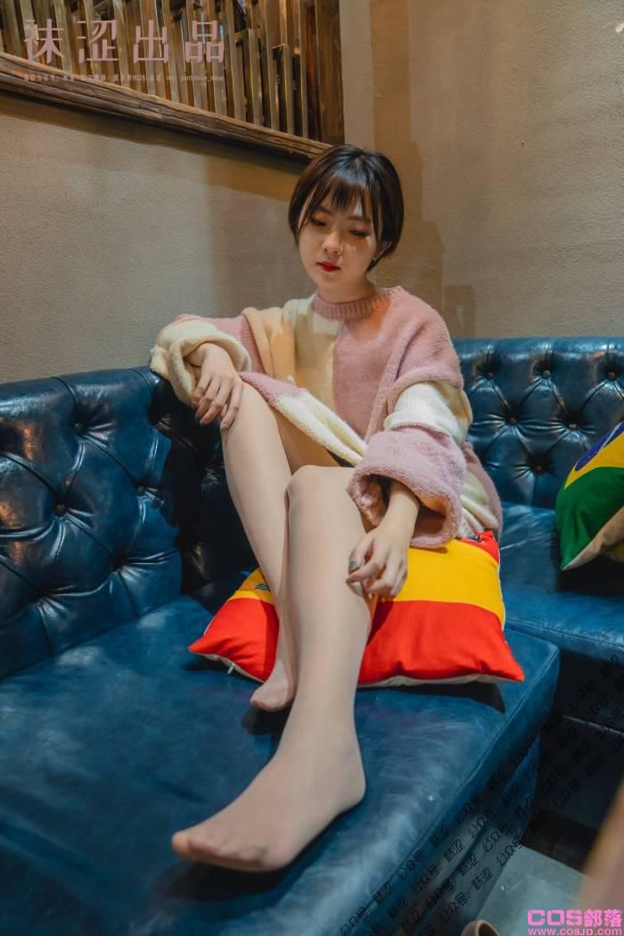 袜涩写真 VOL.048 暖暖的大毛衣 [43P/709MB](图4)