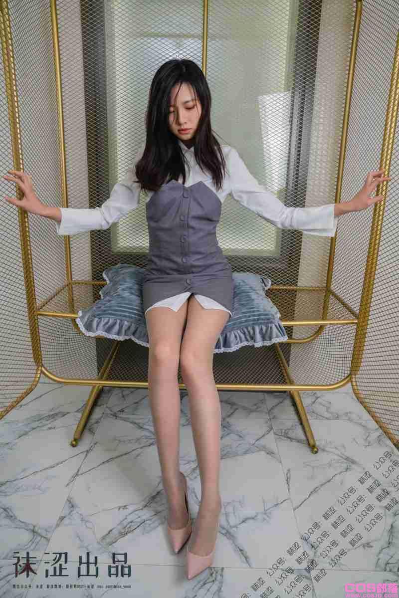 袜涩写真 VOL.052 乐乐制服灰丝 [76P/1.4G](图2)