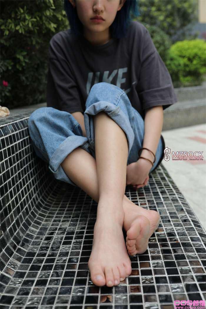 每足系列 2019-04-02 NO.006 圆子 [143P/586MB](图2)