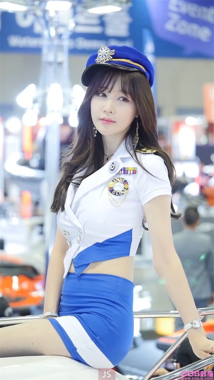 [车模视频][4K] 韩国车展姓感车模饭拍showgirl-25 [1V/117MB](图3)
