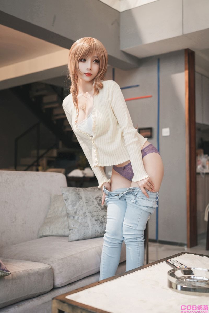 知名动漫Coser@rioko凉凉子 人妻的一天 下班篇 [30P/3V/720MB](图3)
