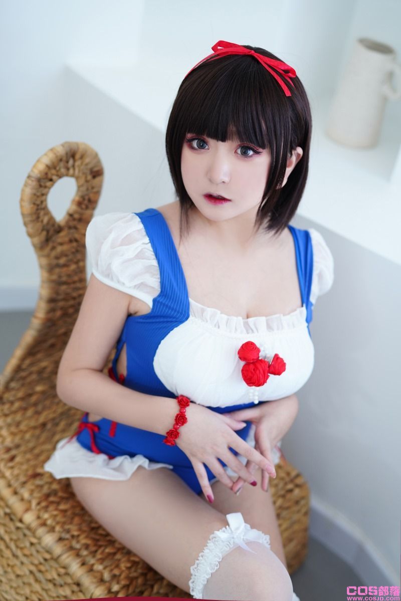微博人气Coser@-桃夭葵- 夏日泳装 白雪姬 [40P/589MB](图3)