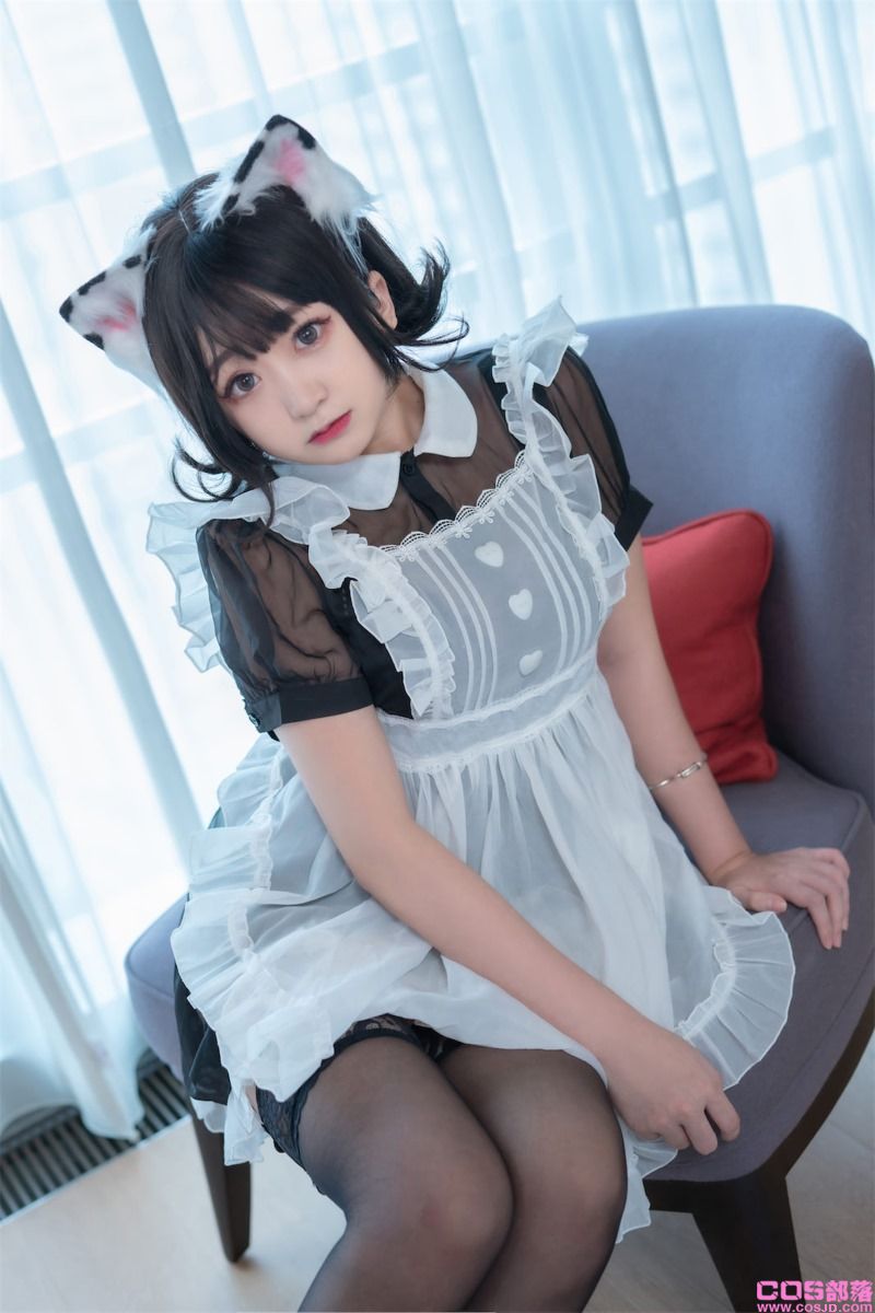 微博人气Coser@-桃夭葵- 奶牛猫女仆 [46P/368MB](图4)