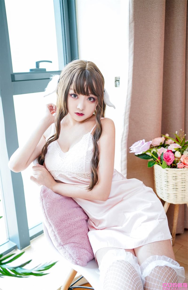 微博人气Coser@-桃夭葵- 小羊睡衣 [48P/428MB](图2)