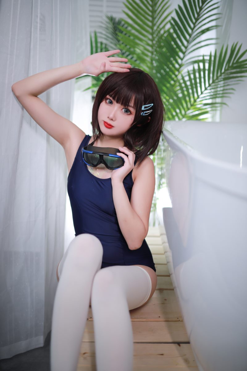 知名动漫博主@您的蛋蛋 夏日泳装 浴缸 [40P/338MB](图2)