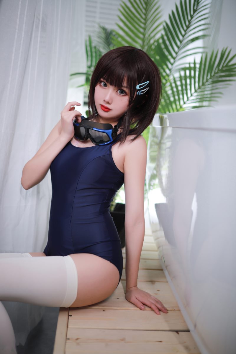 知名动漫博主@您的蛋蛋 夏日泳装 浴缸 [40P/338MB](图3)