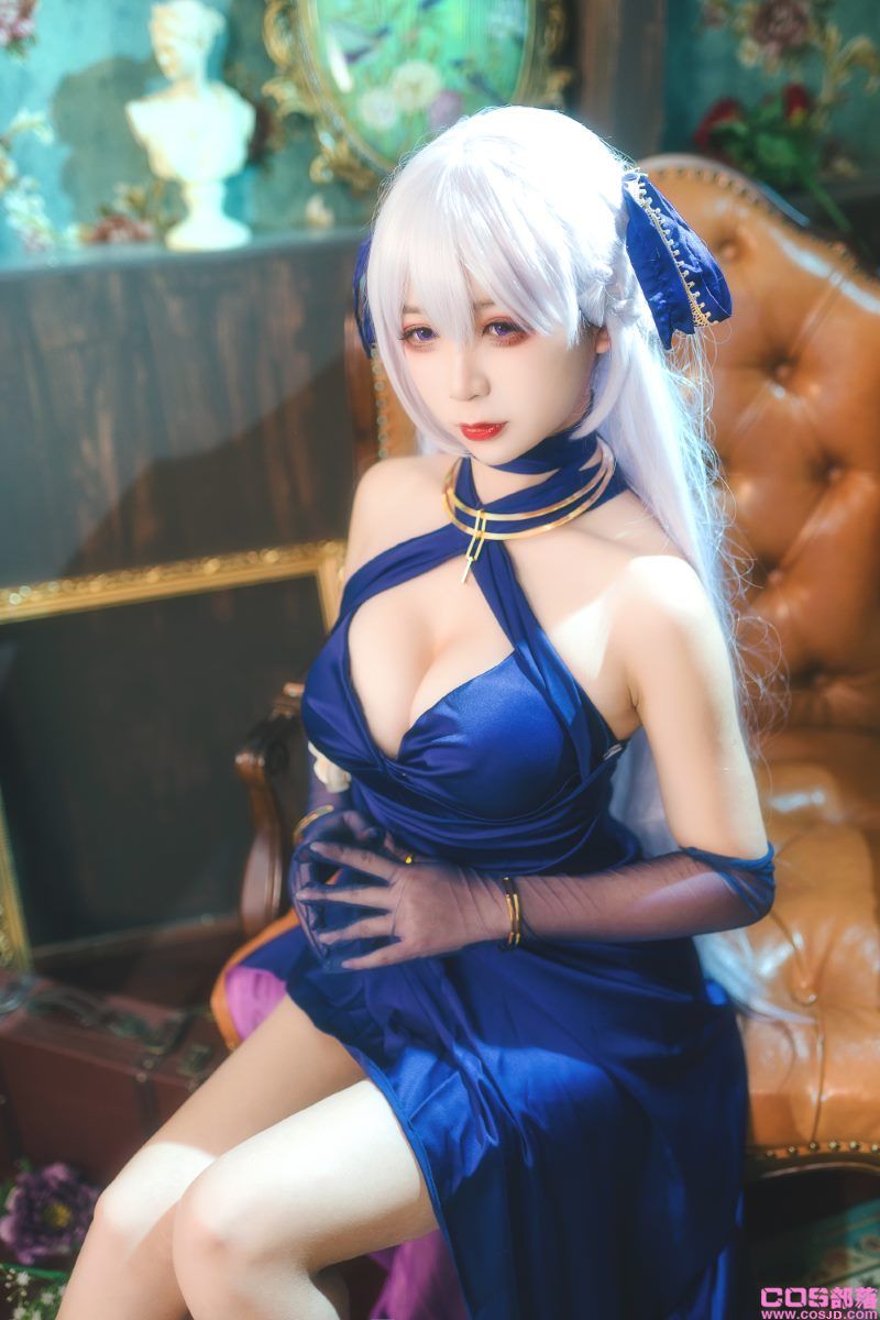 知名动漫博主Coser@樱落酱w 贝法礼服 [12P/225MB](图3)