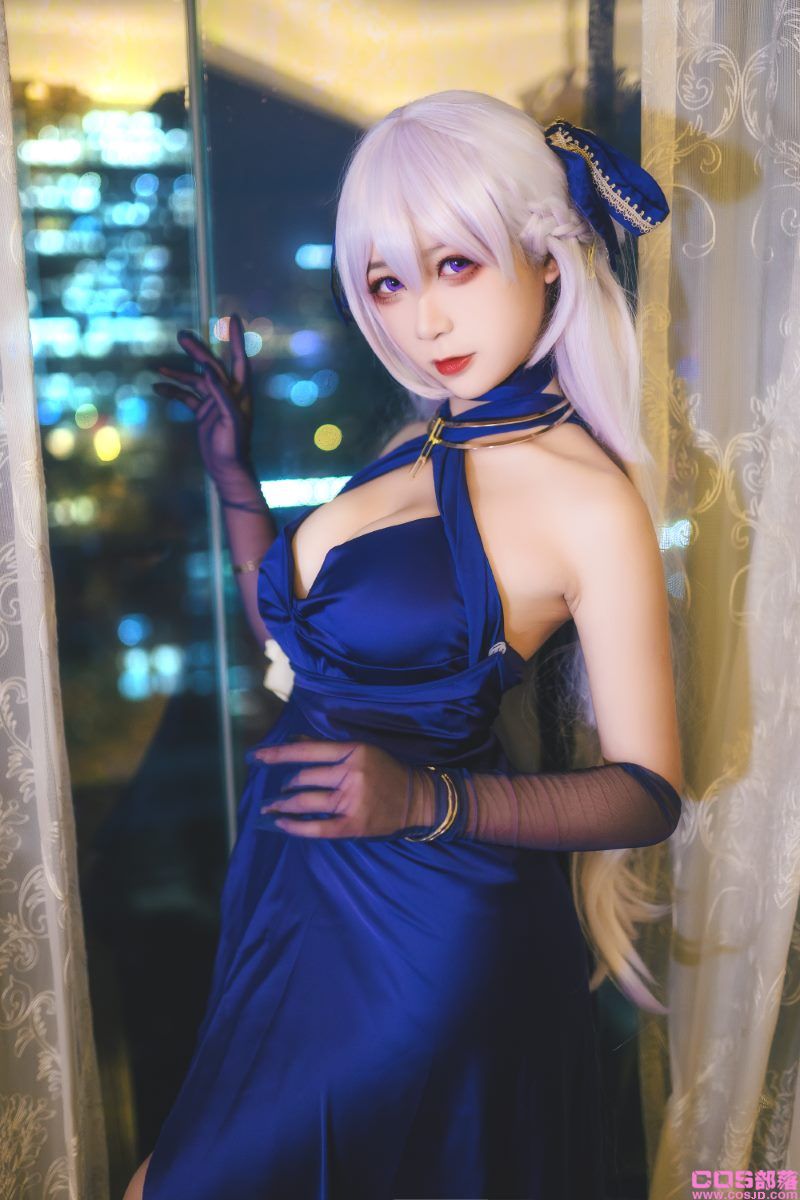 知名动漫博主Coser@樱落酱w 贝法礼服 [12P/225MB](图4)