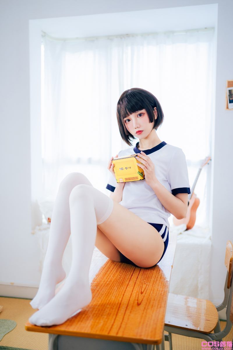 动漫博主@果咩酱w 年费专享合辑 持续更新(图3)