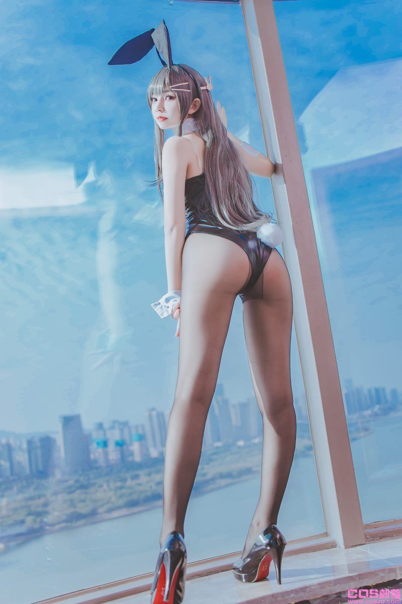 动漫博主@coser衣衣 麻衣兔女郎 [42P/78MB](图2)