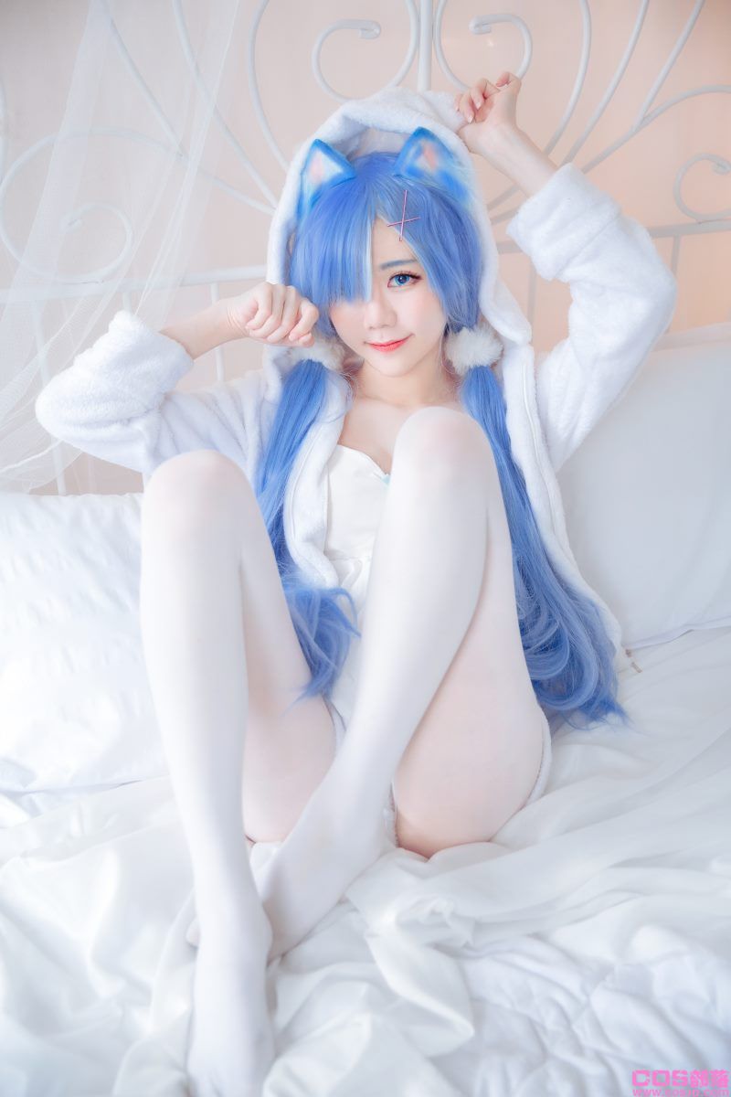 马来西亚妹纸@Sally Dorasnow Rem White Kitty [49P281MB](图2)
