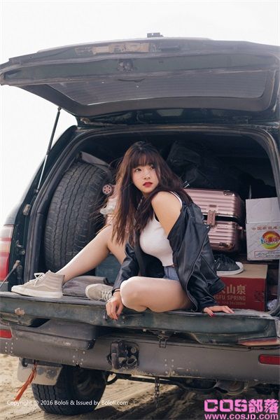 [Kimoe激萌文化]2016-12-13 KIM010 周闻 球球沙漠机车女[51P/737MB](图7)