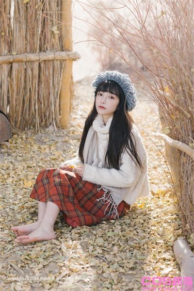 [Kimoe激萌文化]2016-12-29 KIM013 秋画之应沙漠旅拍[40P/461MB](图7)