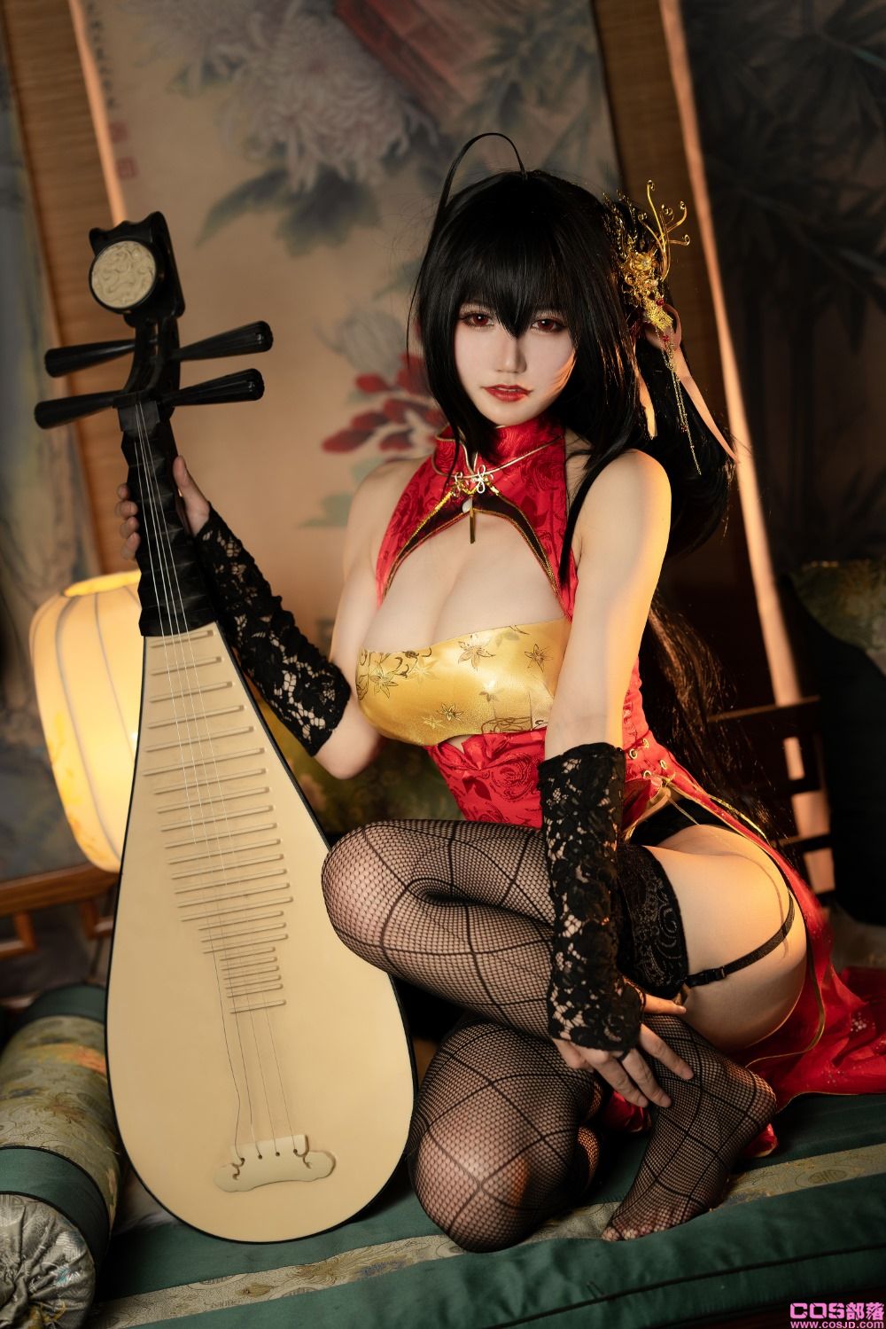 人气Coser@小仓千代 大凤旗袍 [30P/159MB](图4)