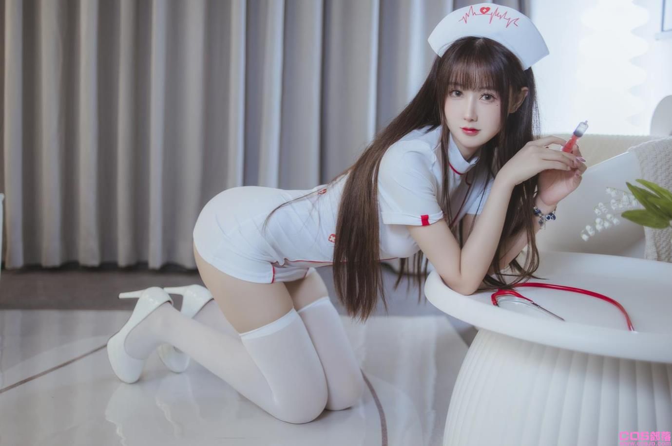 颜值博主@羽生三未 – 互士[32P/342MB](图4)