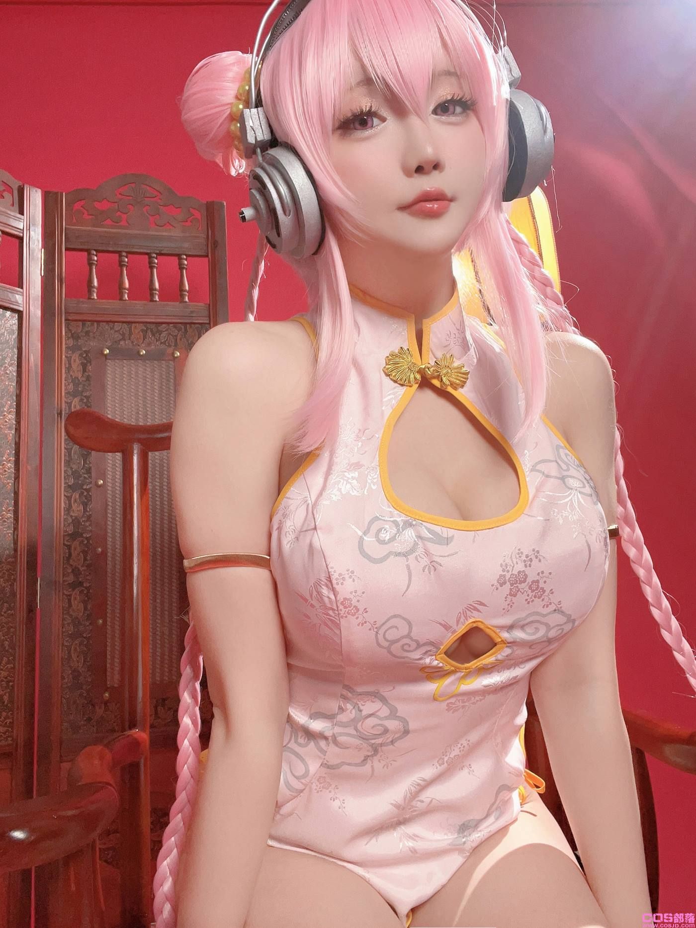 Coser小解解星之迟迟 索尼子旗袍 [41P/1V/359MB](图3)